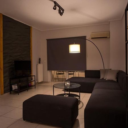 It Is A Pleasant, Modern, Functional House! Apartment Пирея Екстериор снимка