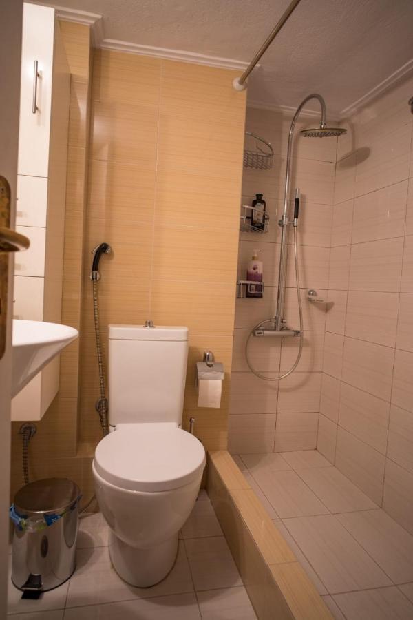 It Is A Pleasant, Modern, Functional House! Apartment Пирея Екстериор снимка