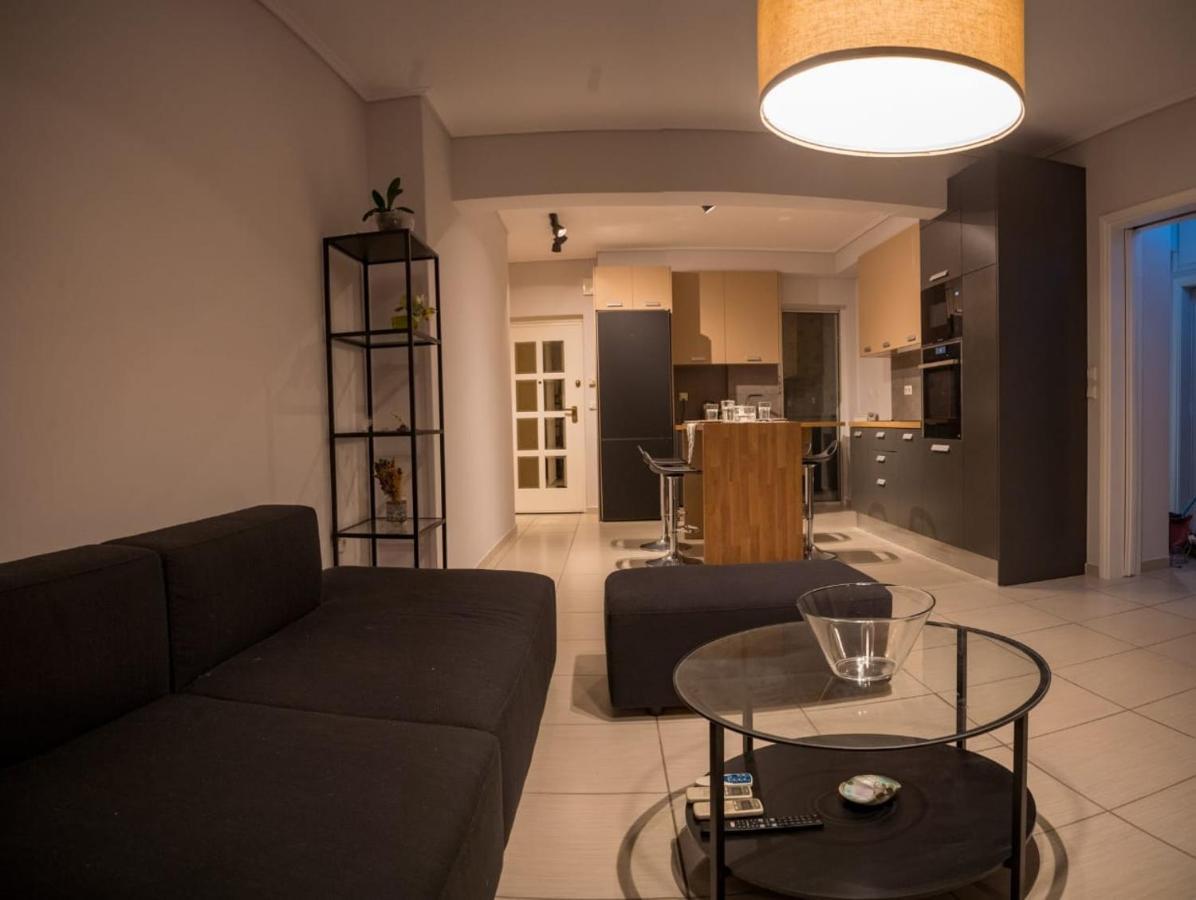 It Is A Pleasant, Modern, Functional House! Apartment Пирея Екстериор снимка